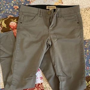Cute women’s grey jeans size 4